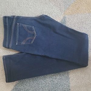 Old School low rise Hollister dark wash jeans 5L